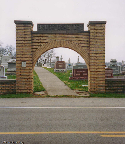 Annie Oakley Gravesite-3